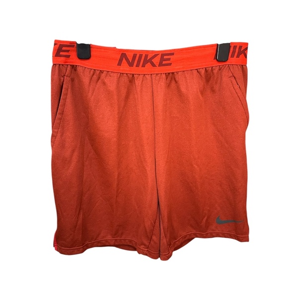 Men's Nike Standard Dri-Fit Training Shorts - Picture 1 of 1